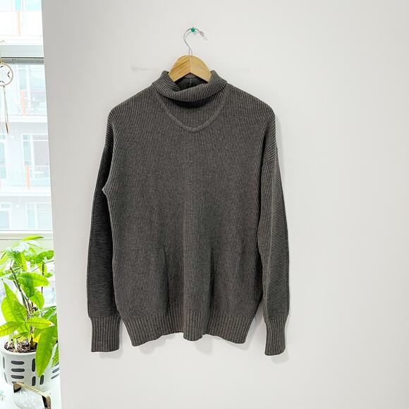 Lululemon Cozy Calling Gray Ribbed Turtleneck Sweater Size Small - Picture 1 of 7